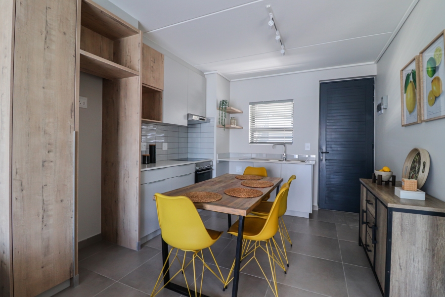 To Let 2 Bedroom Property for Rent in Langeberg Heights Western Cape